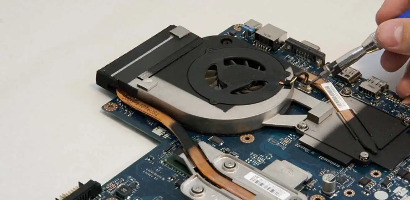 Чистка ноутбука Packard Bell от пыли в Новоселье | Замена термопасты