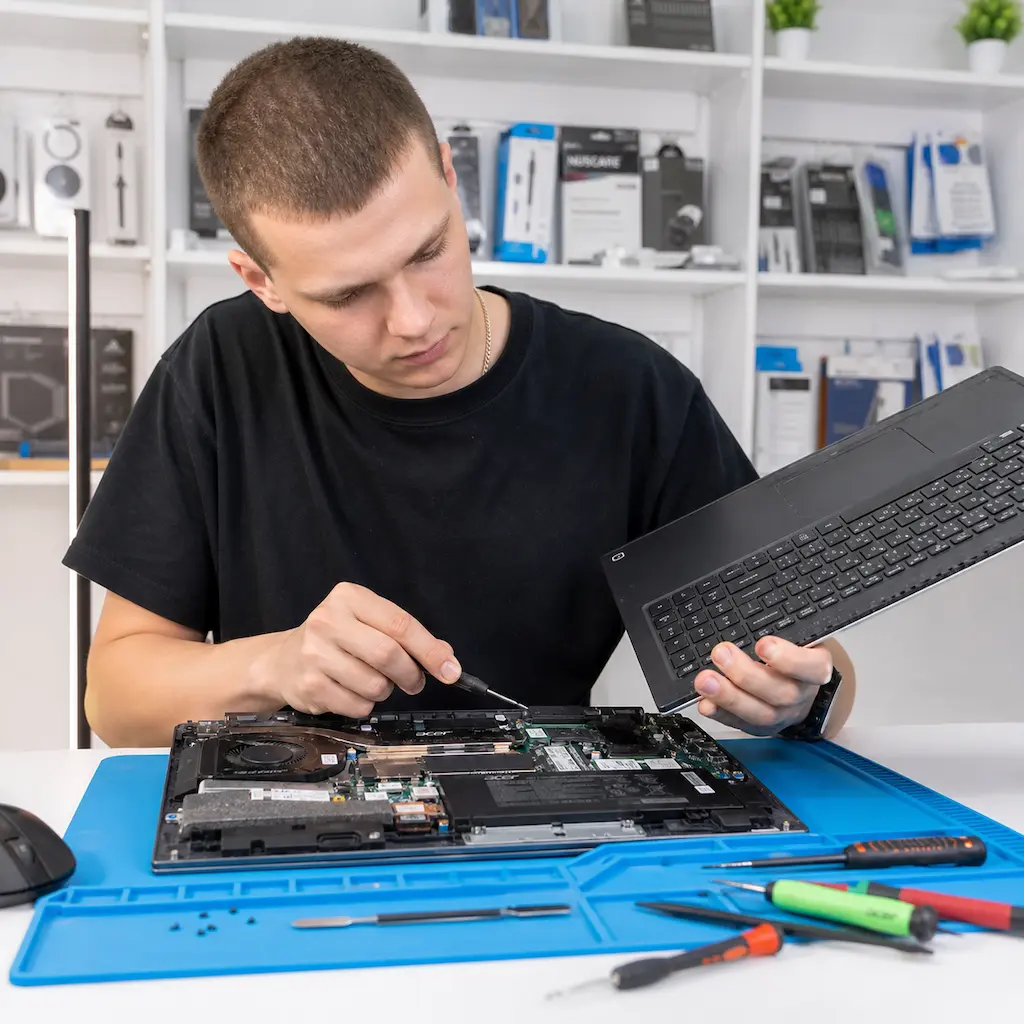 заменить клавиатуру на ноутбуке Acer в Новоселье